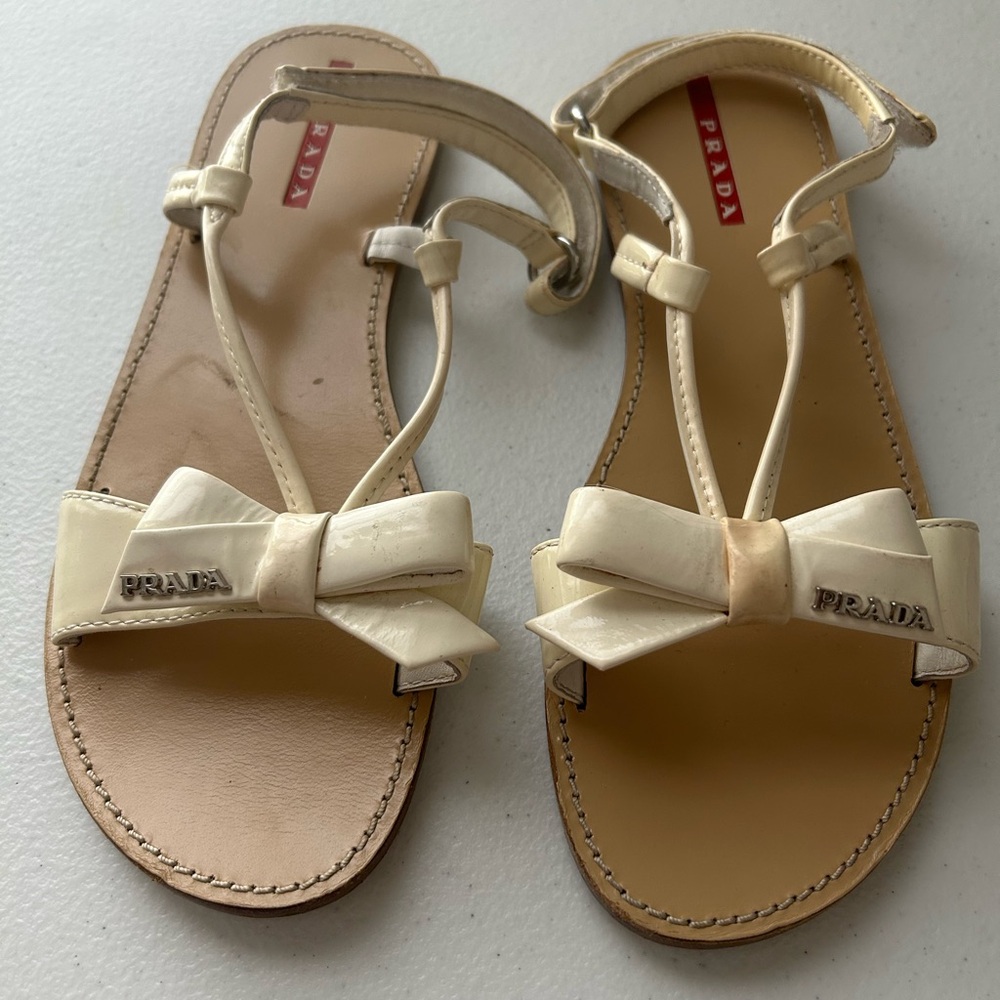 Prada Kids Girl Cream Bow Thong Sandals Ankle Strap Designer Flats Size 4–4.5 - Picture 12 of 16